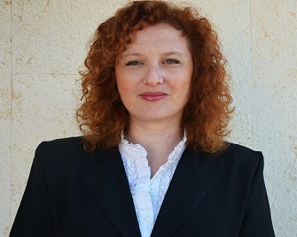 יוליה ריינשמידט, מנהלת אקדמית יוליה ריינשמידט, מנהלת אקדמית