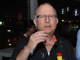 עמוס זיו עמוס זיו