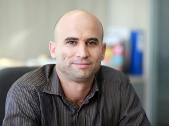 על ריבוי קורות חיים, עמוד הקריירה ומה שביניהם
