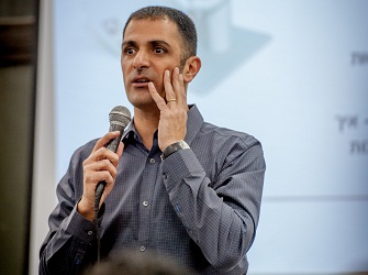 צוחקים כל הדרך להישגיות איציק לוי, כנס הרווחה השנתי 2015