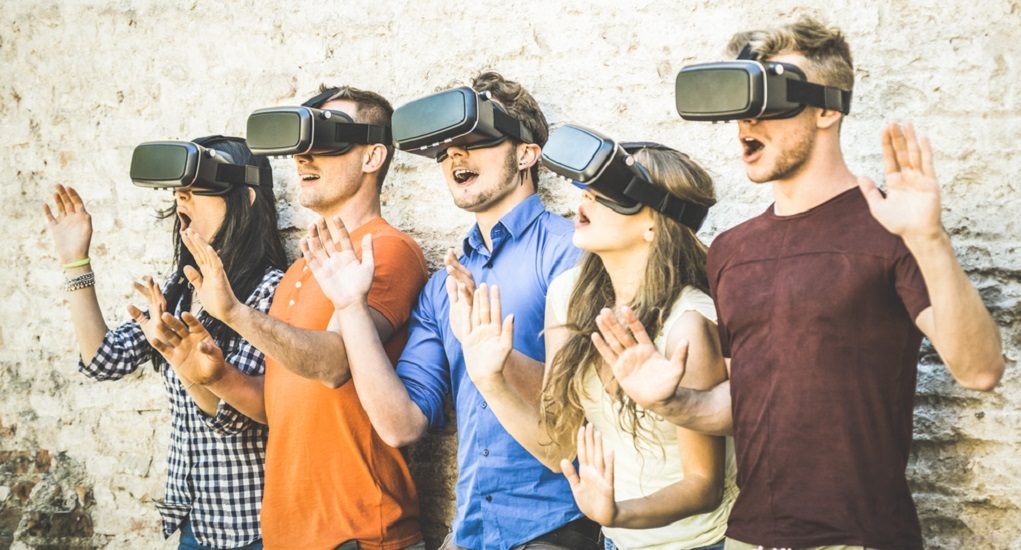 טכנולוגיה מציאות וירטואלית VR