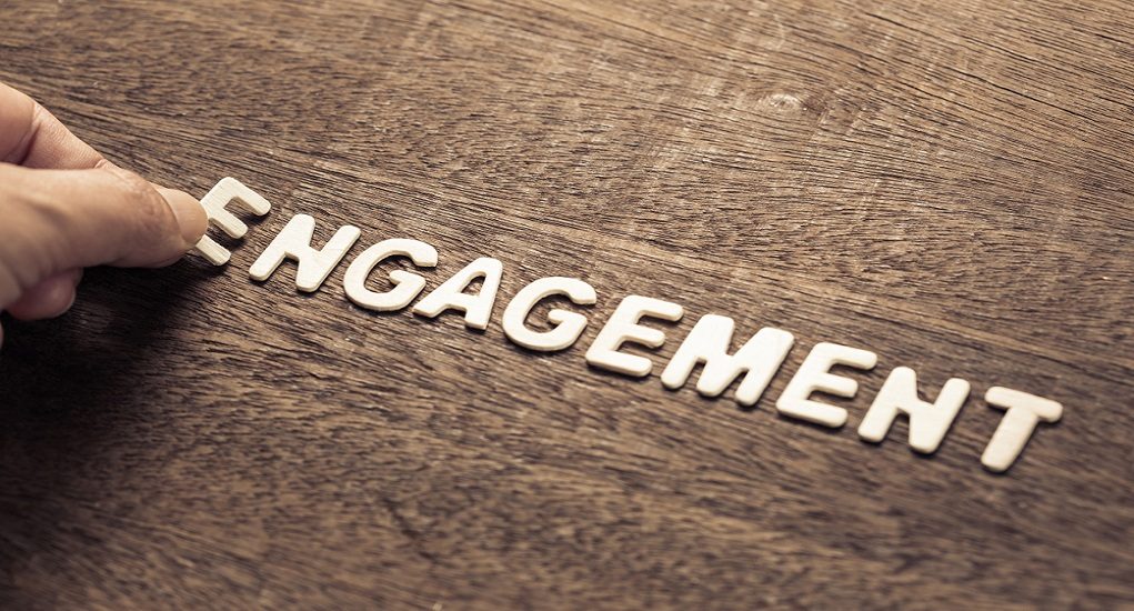 Hand,Arrange,Wood,Letters,As,Engagement,Word,For,Marketing,Concept