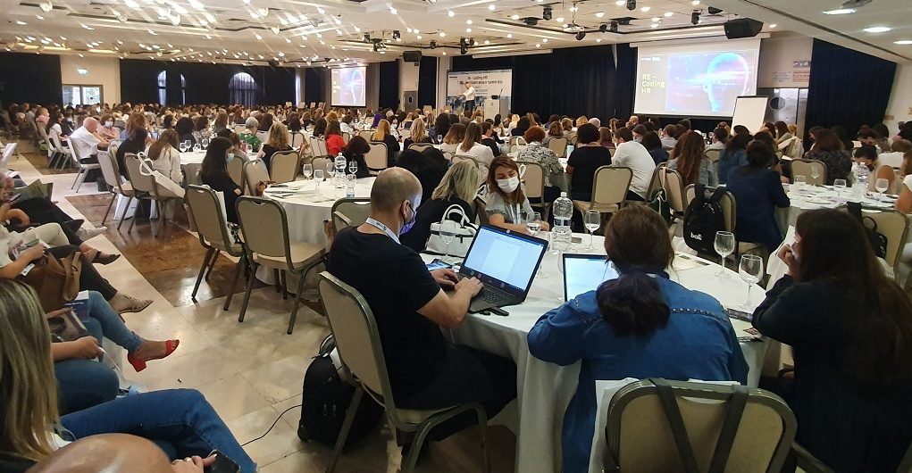מליאת כנס משאבי האנוש השנתי 2021 מליאת כנס משאבי האנוש השנתי 2021