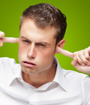 שליליות במקום העבודה שליליות במקום העבודה