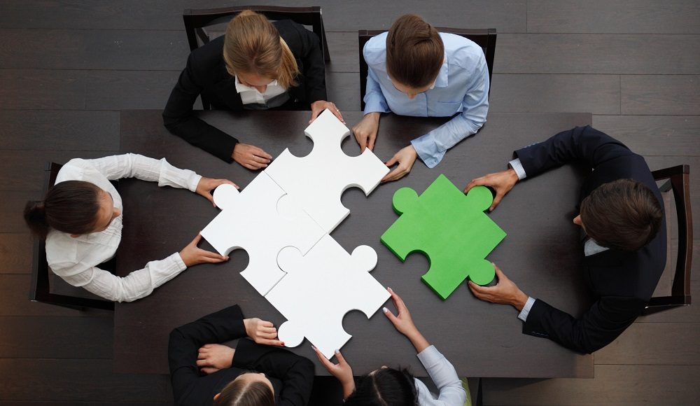 Group,Of,Business,People,Assembling,Jigsaw,Puzzle,,Team,Support,And