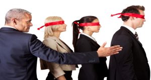 5 סיבות לכך שציות עיוור למנהלים פוגע בהצלחת הארגון