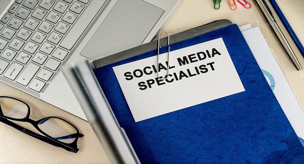 Social,Media,Specialist.,Business,Concept,On,Folder.,Composition,With,Folder,