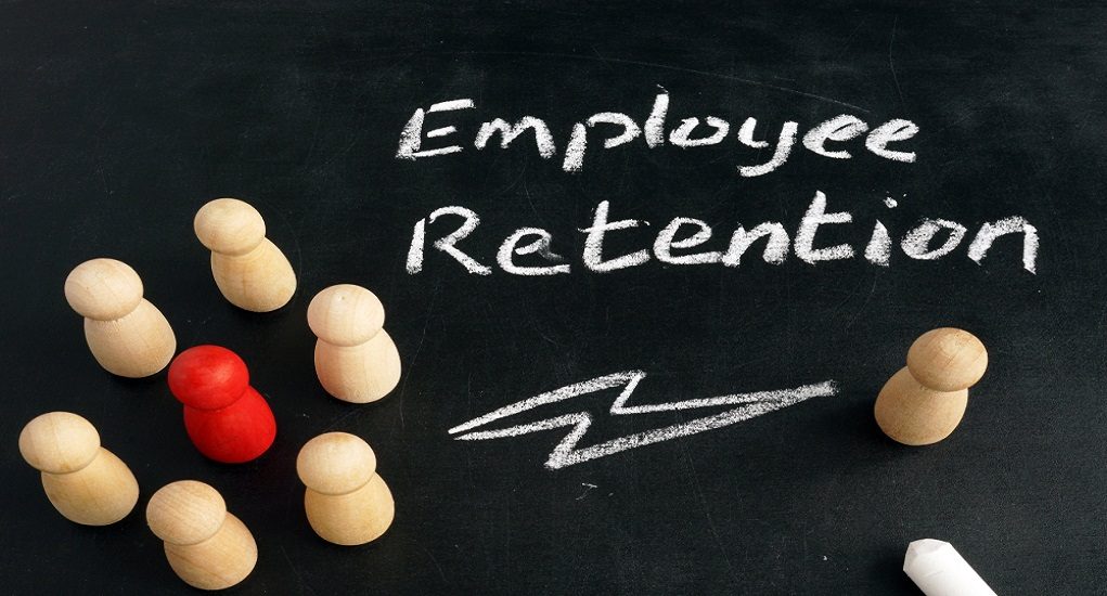 Employee,Retention.,Wooden,Figurines,On,A,Blackboard.