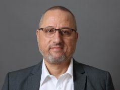 עובד מקבל קצבת פנסיה וממשיך להפקיד לקרן: ההפקדות החדשות מצטברות מאפס